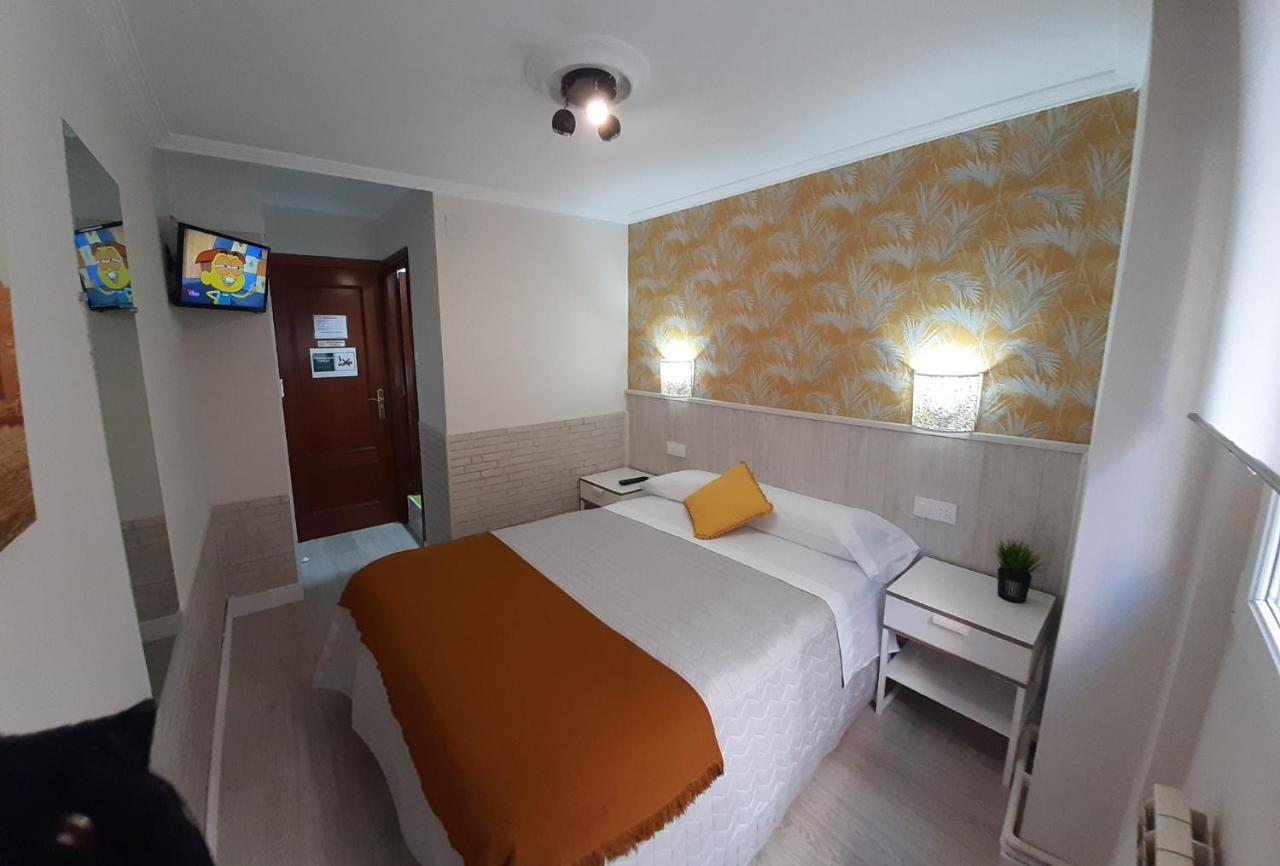 Hostal Verdemar Hotel Хихон Екстериор снимка